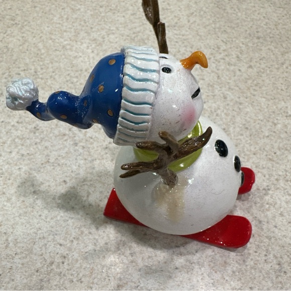 Fritz and Floyd essentials jiggling Christmas snowman - Picture 5 of 11